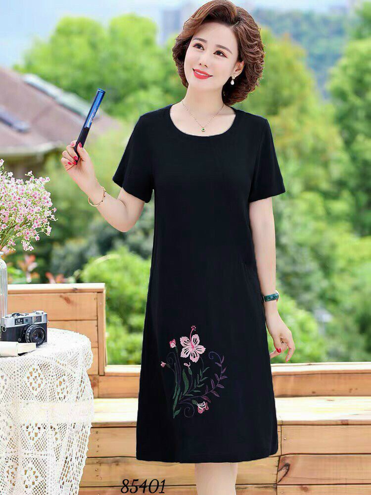 Đầm suông trung niên thiết kế đơn giản sang trọng,,chất liệu cao cấp mềm mịn hka 2727