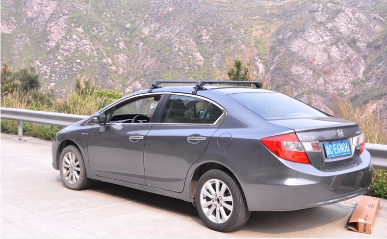 Giá nóc 2 thanh có chìa của xe Kia Morning