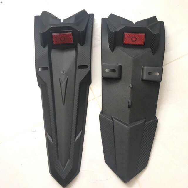 Dè chắn bùn sau xe ex150 - winner