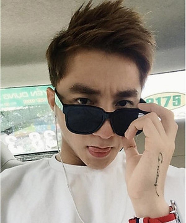 [HCM]Mắt kính V thời trang nam nữ Hàn Quốc - Phong cách Sơn Tùng MTP