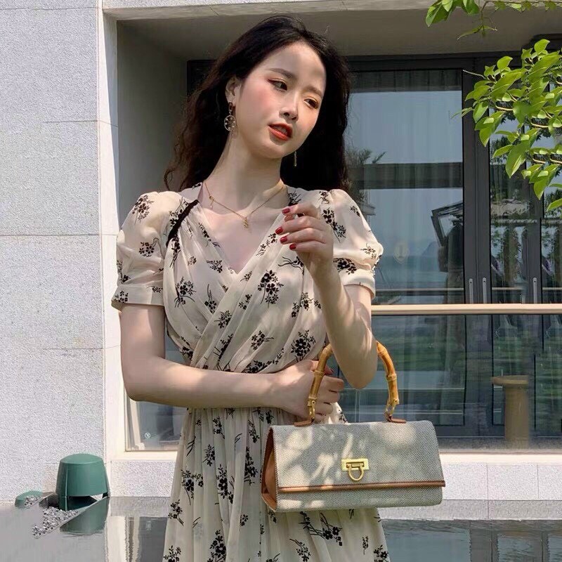 ĐẦM MAXI HOA NHÍ HÀN QUỐC CỔ V TAY NGẮN CHẤT VOAN LỤA NHẸ BỒNG BỀNH ÔM EO NHẸ NHÀNG, TÔN DÁNG