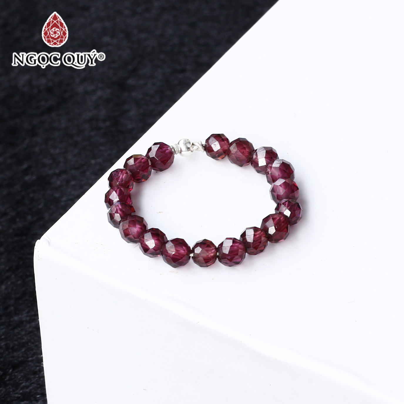 Nhẫn đá garnet mệnh hỏa thổ - Ngọc Quý Gemstones