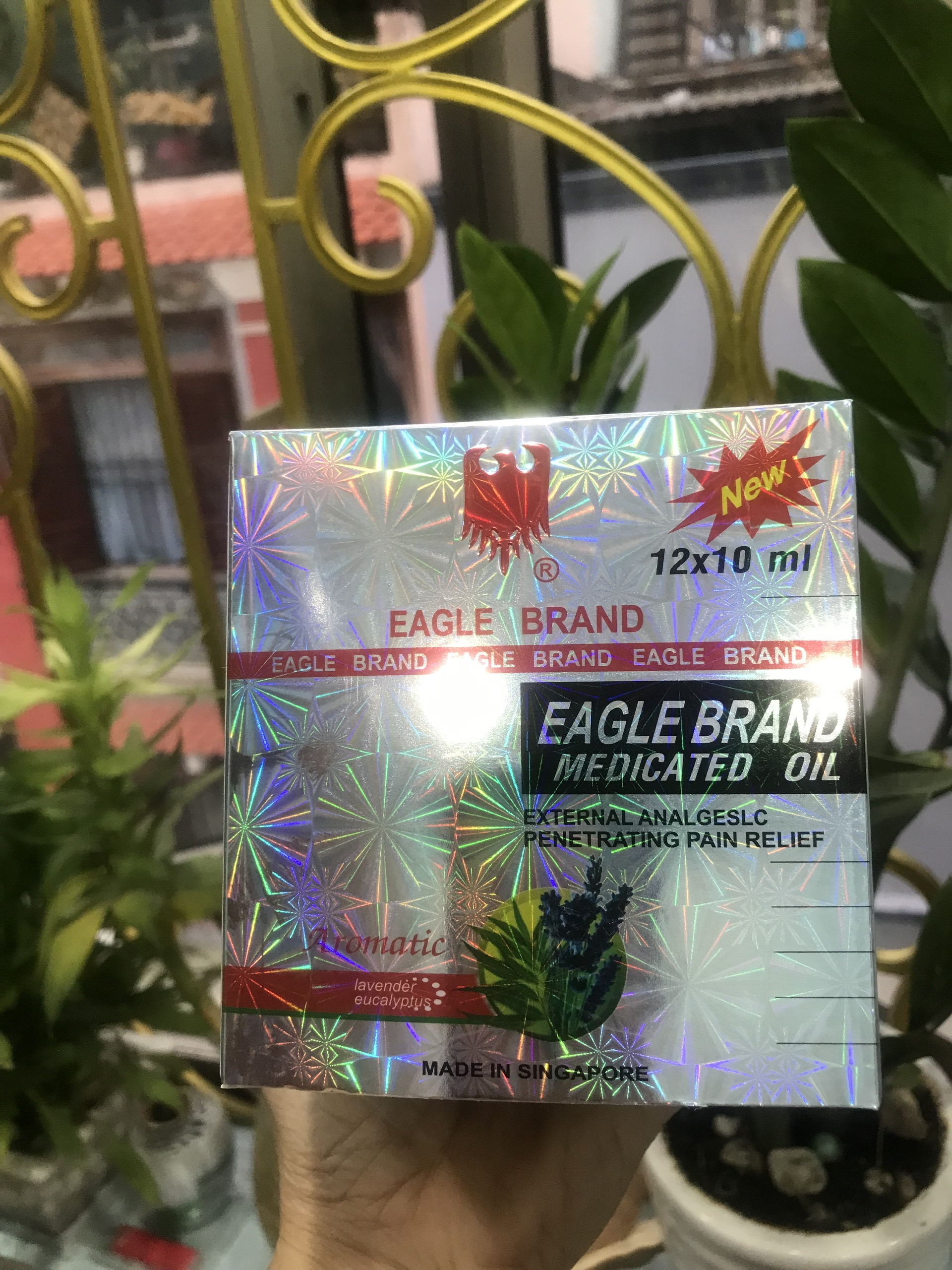 Lố 12 chai Dầu Gió Trắng Singapore 10ml Dạng Lăn Chính hãng