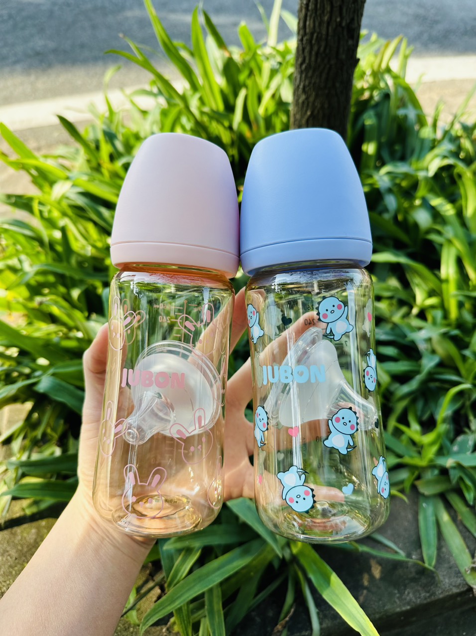 Bình sữa cổ rộng PPSU Jubon 270ML tặng thêm núm ti silicon bình có họa tiết