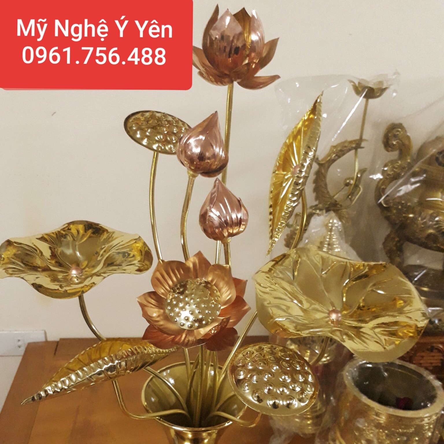 Bó hoa sen đồng vàng 10 cành kiểu