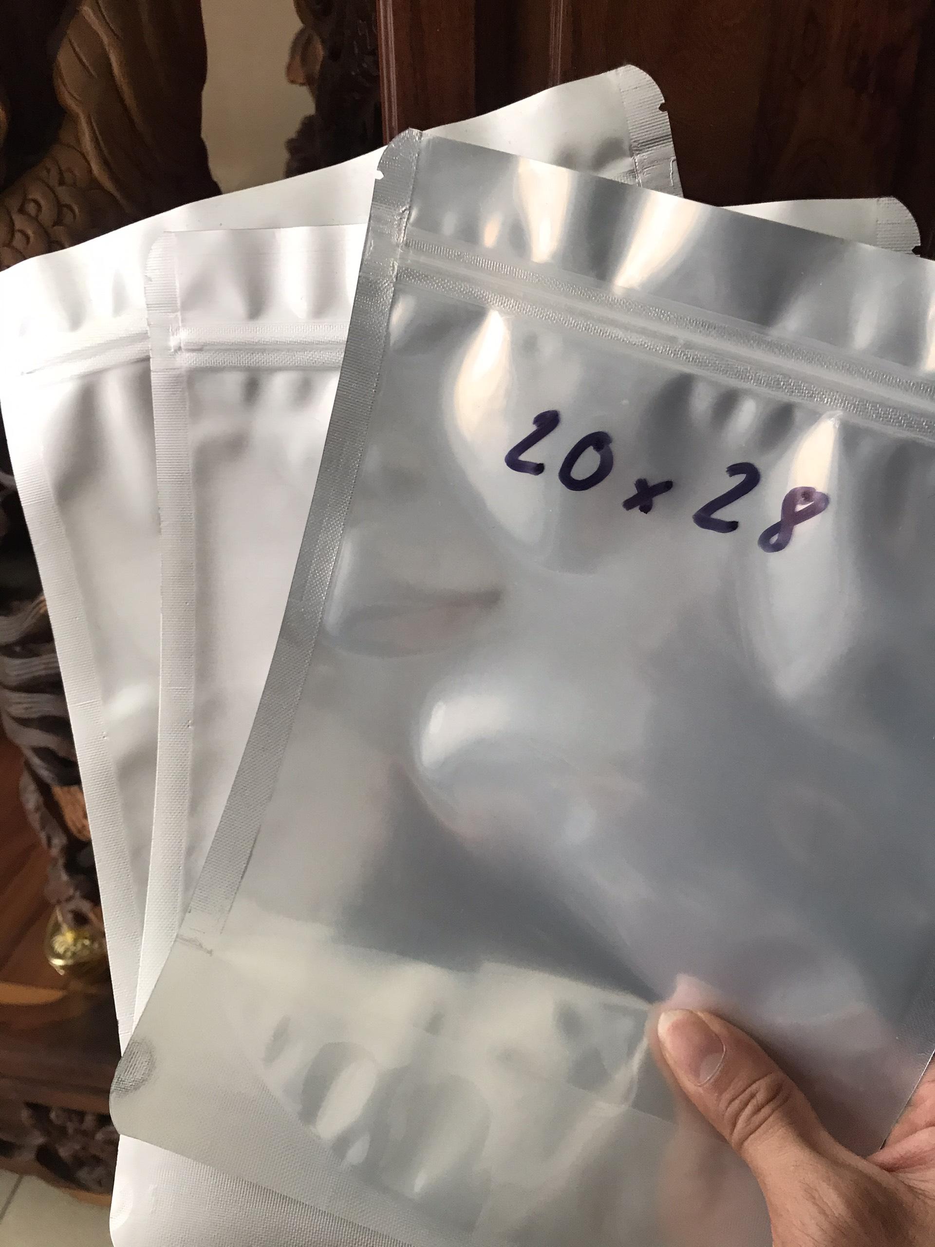 [HCM][Giá sỉ] TÚI ZIP BẠC 20X28cm (0.5KG TÚI ZIP 1 MẶT BẠC 1 MẶT TRONG) - nhieuthuhay88