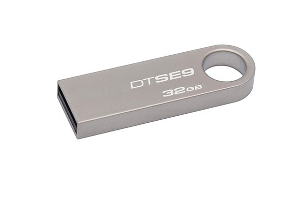 [Nhập ELJUL21 giảm 10%]Usb Kingston Datatraveler 32Gb/16Gb nhập khẩu - bh 5 năm !!!