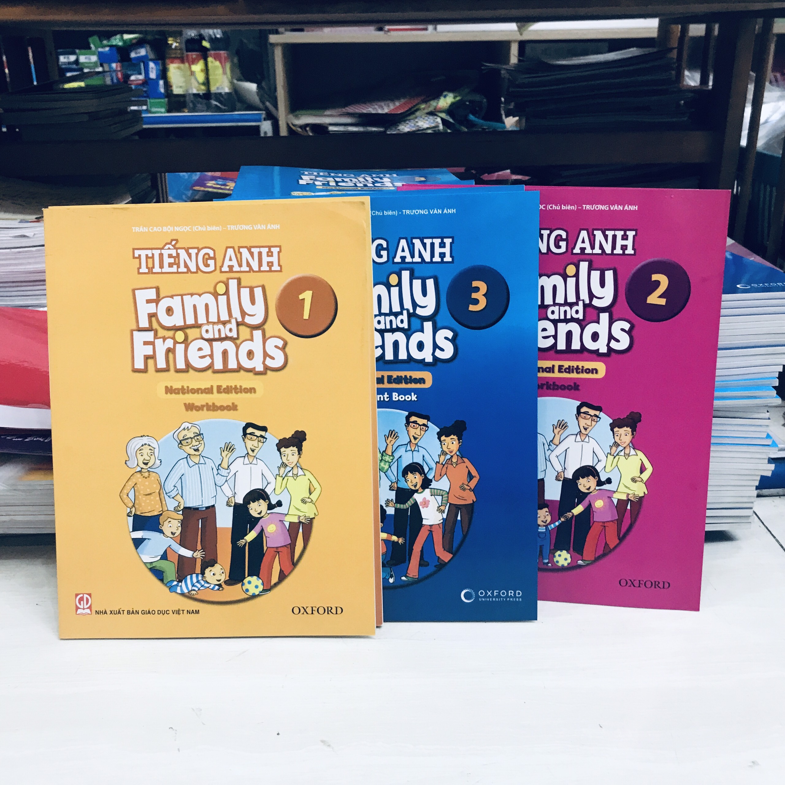 Combo bìa bao ,tiếng anh family and frends lớp 1,2,3 theo chương trình mới