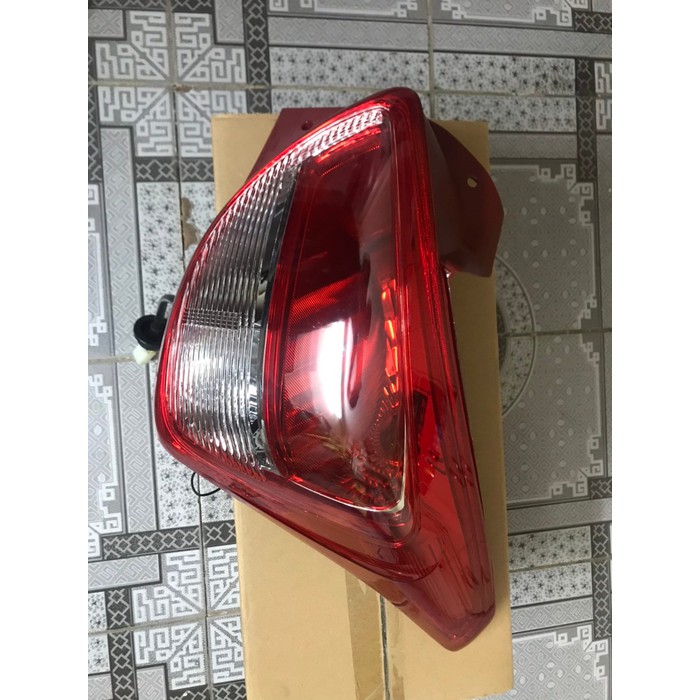 Đèn hậu xe i10 2014