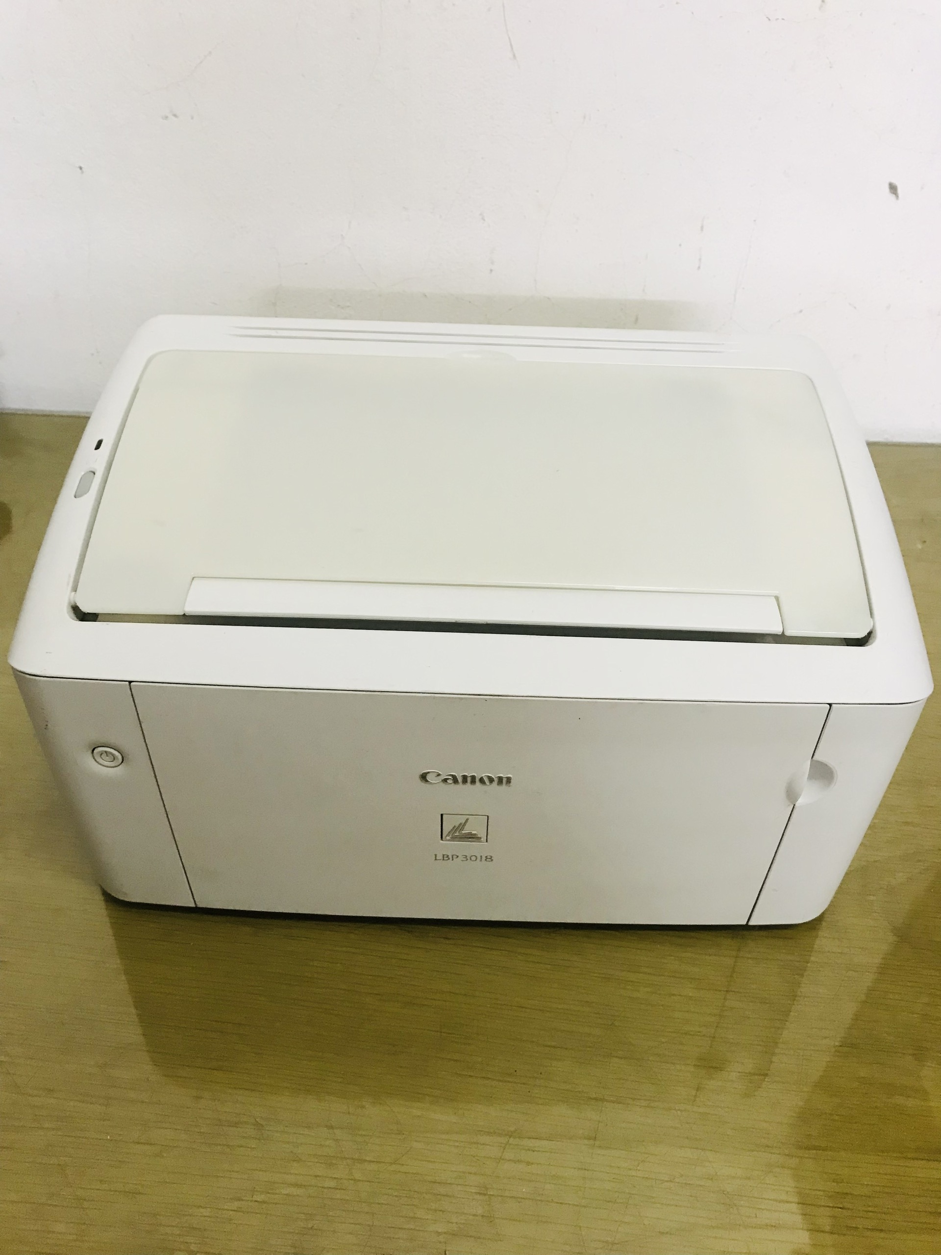 Máy in canon 3018 cũ còn mới 90%