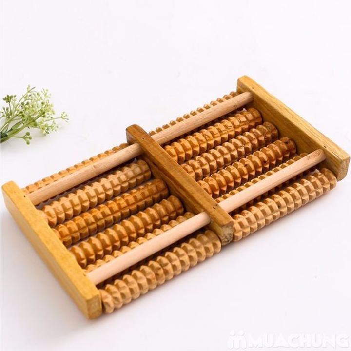 Bàn gỗ lăn chân Massage 6 hàng Y Tế