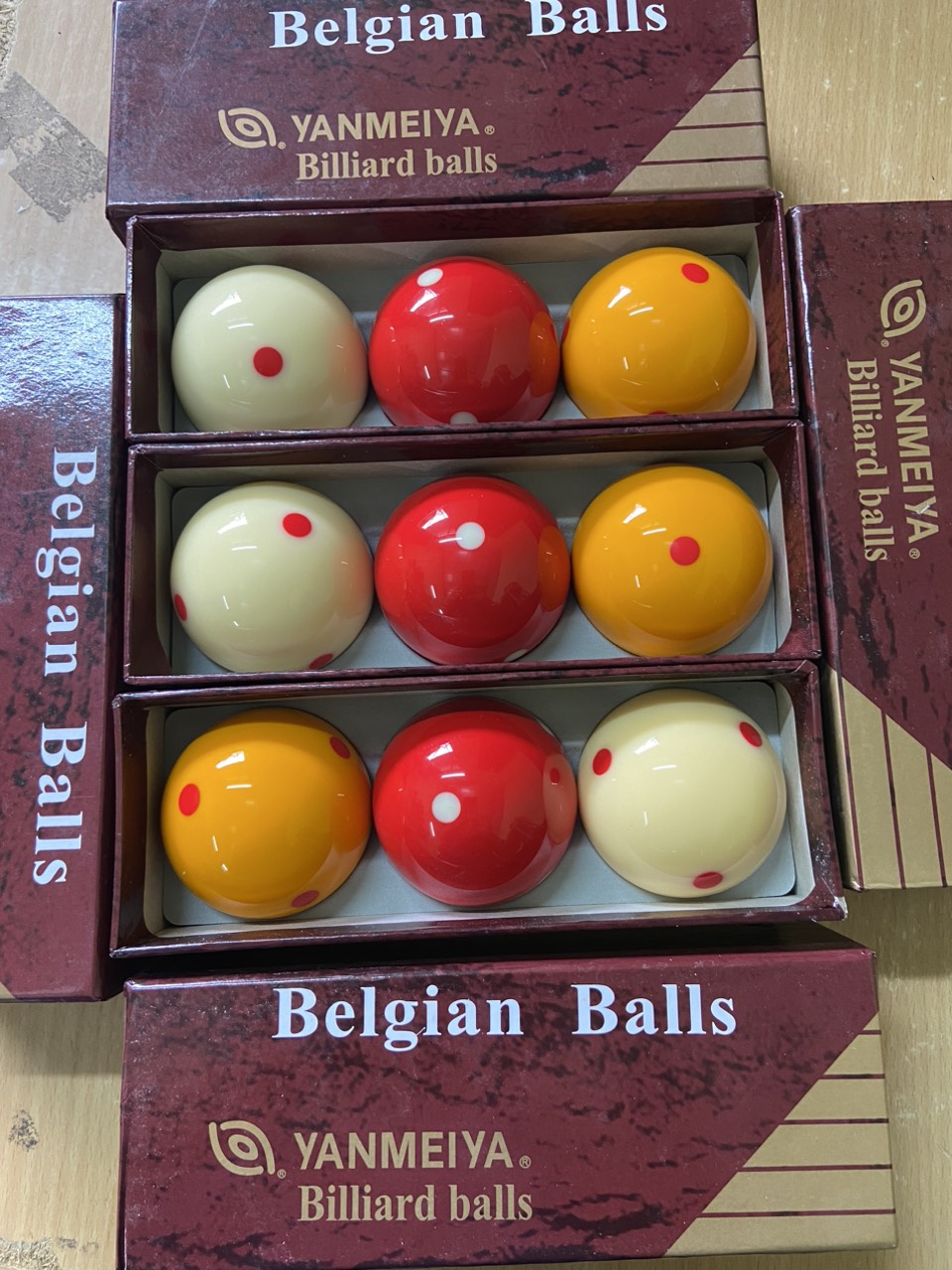 Bộ Bóng Bida Belgian Balls (bi 3C 3 bóng) KT 61,5mm.