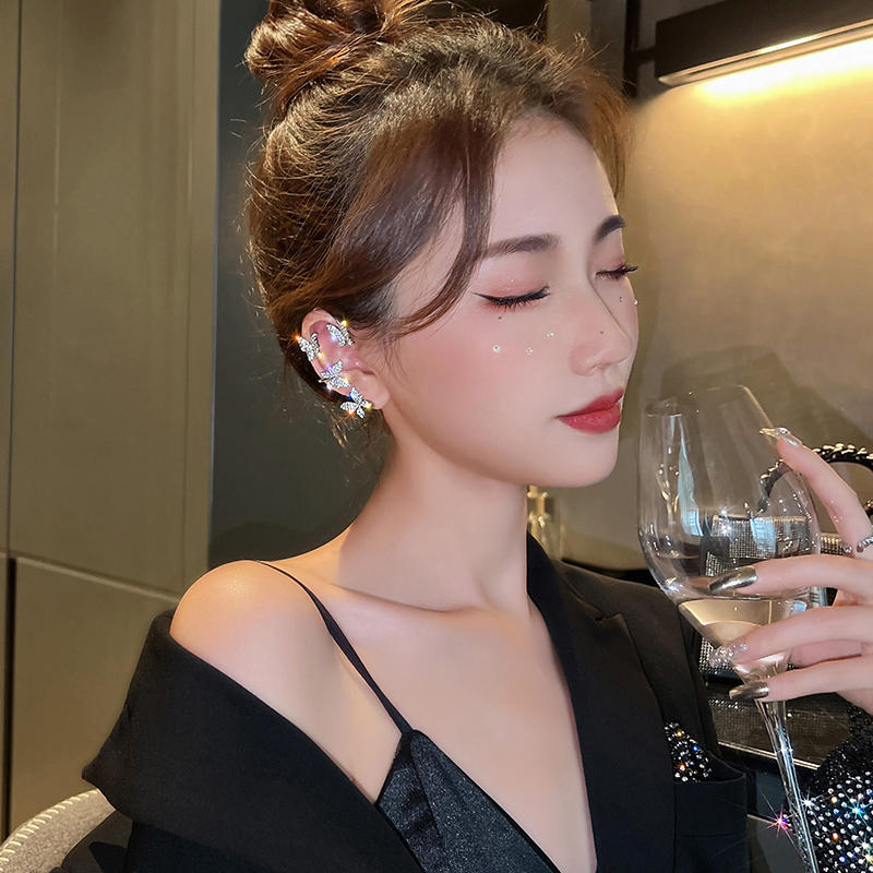 Bông tai Bell Mew máng vành tai đàn bướm đính đá BT238