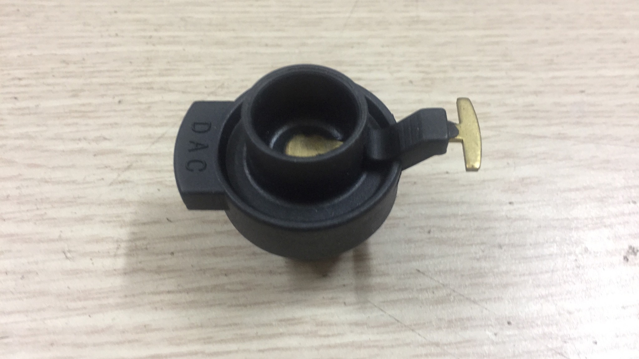 Con quay chia điện Daewoo Damas & Matiz 1