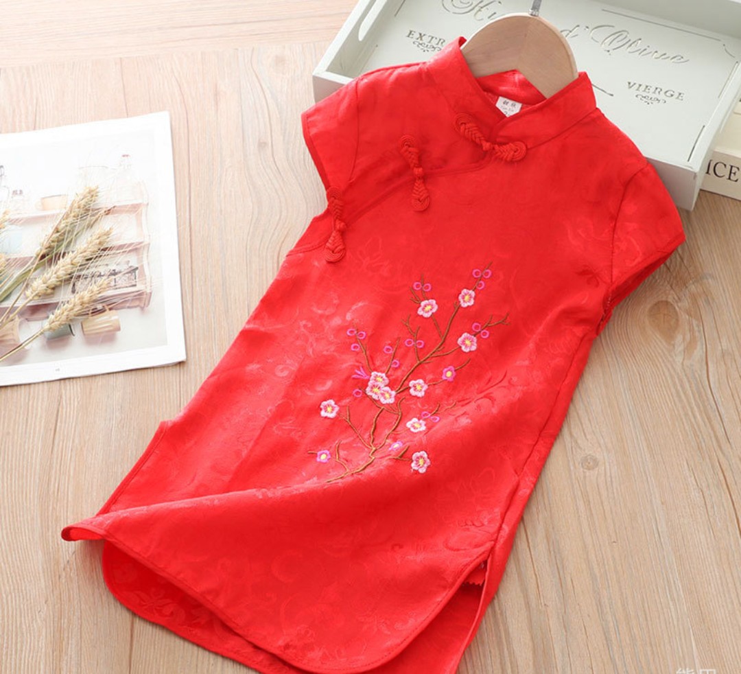 Đầm bé gái cổ trang sườn xám thêu hoa chất gấm size 9kg - 25kg