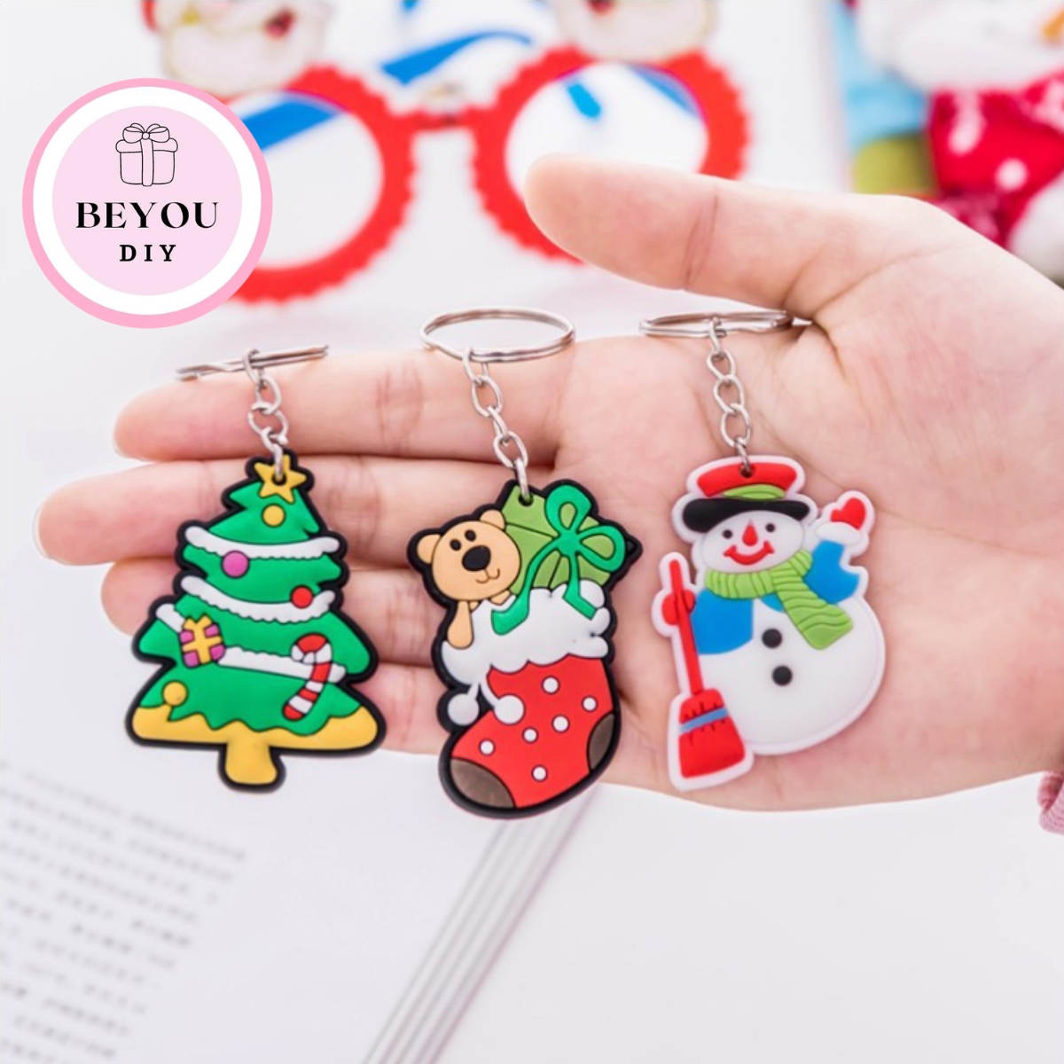 Móc khóa noel, phụ kiện giáng sinh dễ thương, móc khóa hình ông già noel, cây thông noel - beyou