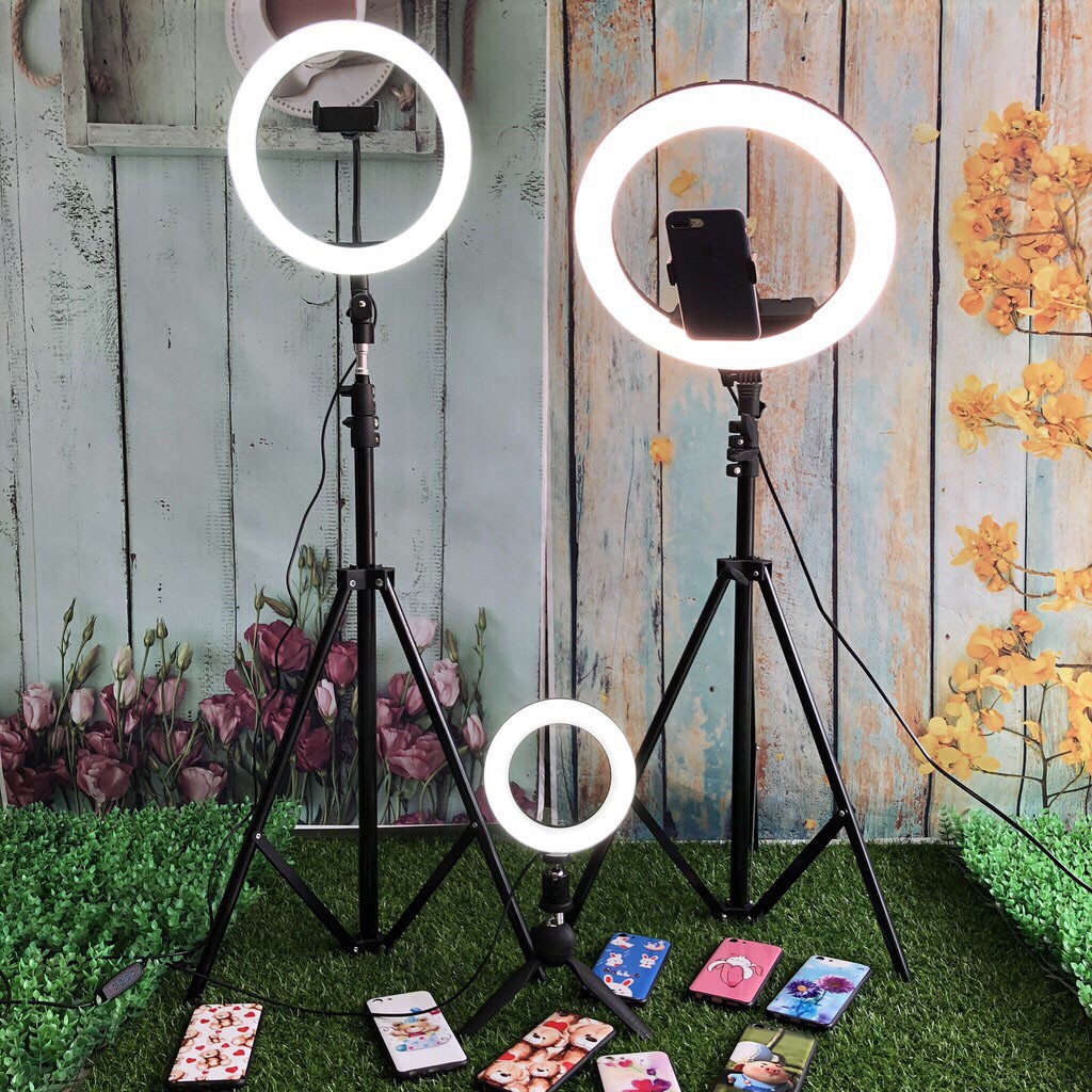 Đèn Livestream Đèn Led Đa Năng Đèn Makeup Trang Điểm Đường Kính 26cm Thân Cao 2.1m, Có Ba Mức Ánh Sáng, Điều Chỉnh Được Tăng Giảm Độ Sáng Và Xoay 360 Độ NXG