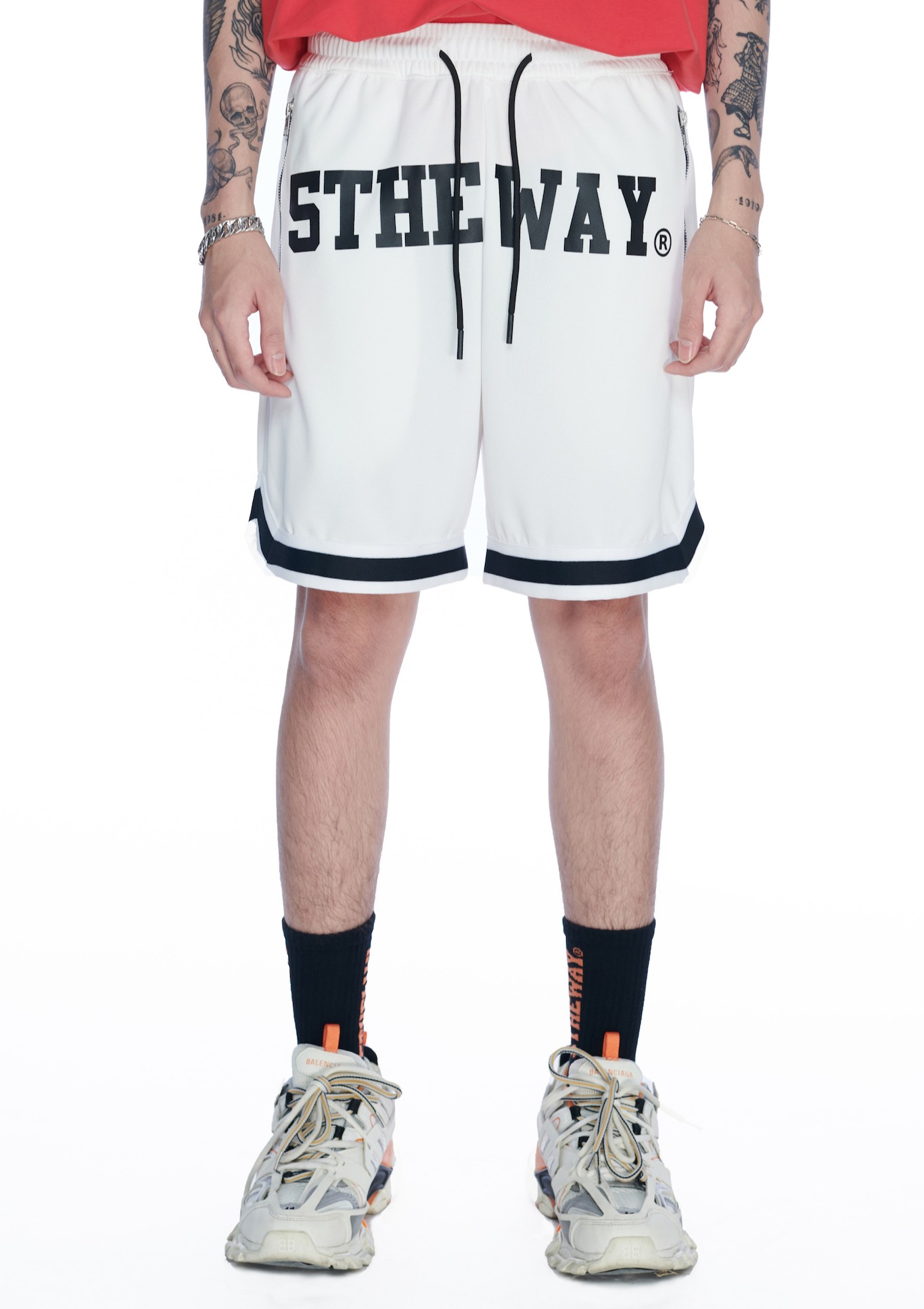5THEWAY® BASKETBALL MESH SHORT™ in WHITE aka Quần Short Trắng