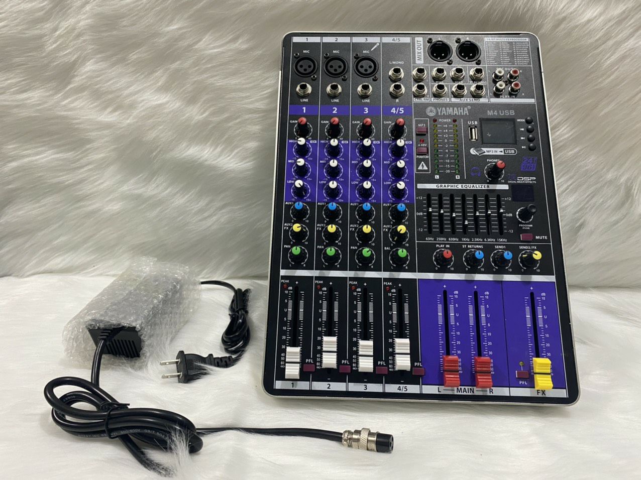 Bàn Trộn Âm Thanh Chuyên Nghiệp Mixer M4-USB Bảo Hành 6 tháng- Mixer Cao Cấp M4
