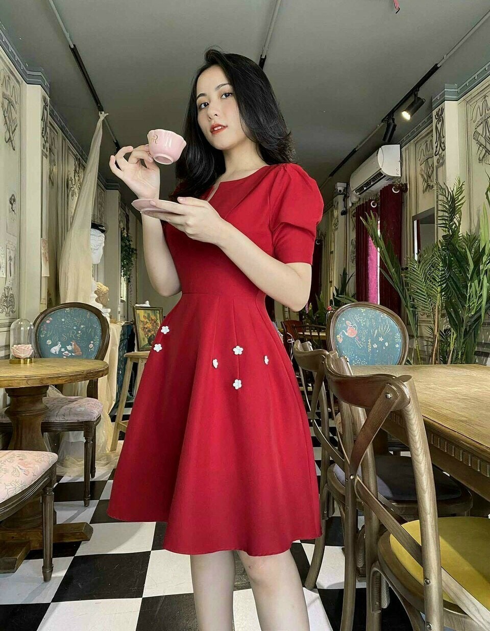 [HCM] Đầm Xòe Thanh Lịch Tay Phồng Màu Đỏ Họa Tiết Đính Hoa Nhí Trắng Thời Trang Dự Tiệc, Dạo Phố Siêu Xinh