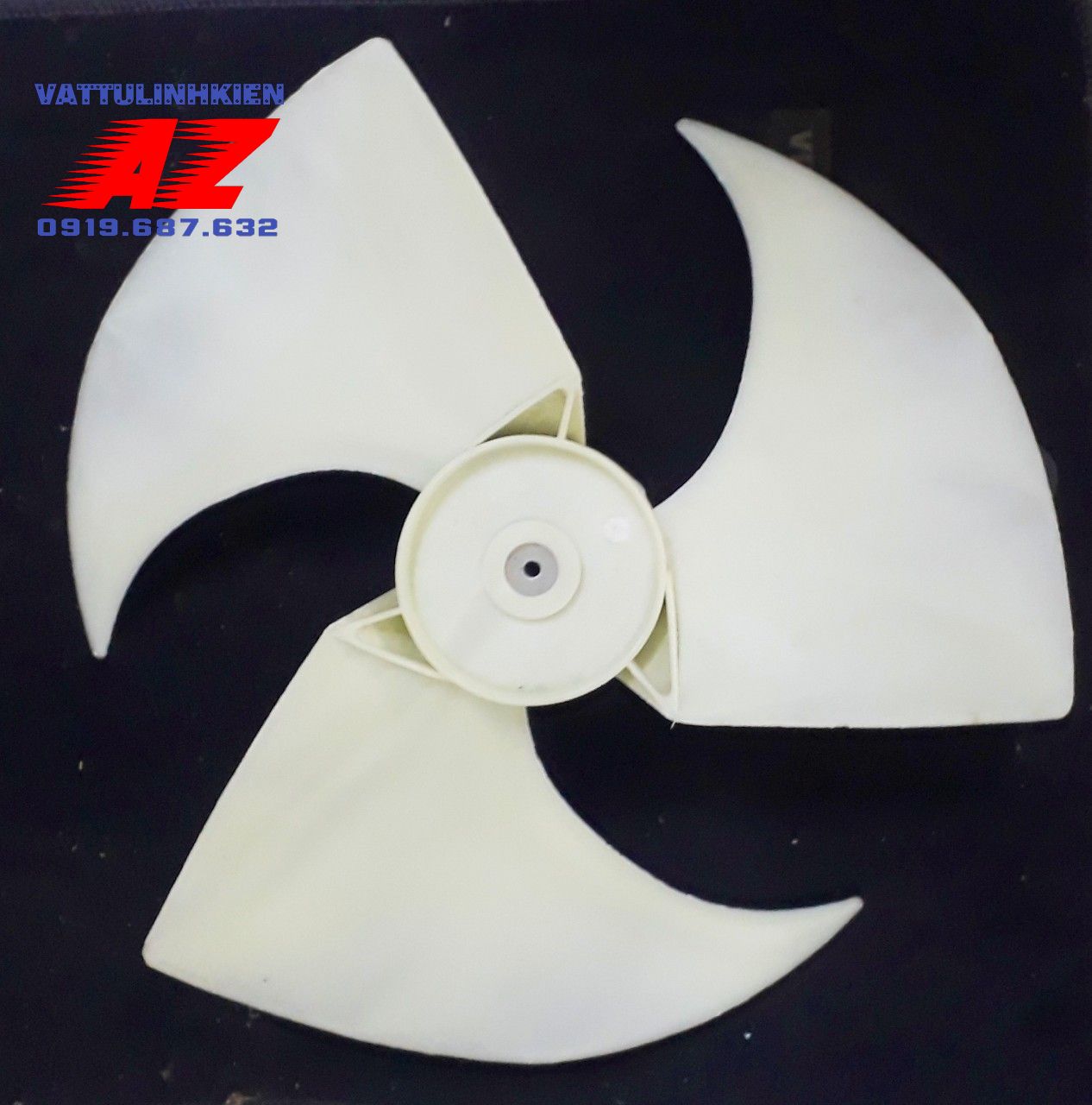 Cánh quạt nhựa đường kính 40cm, lỗ trục 8mm