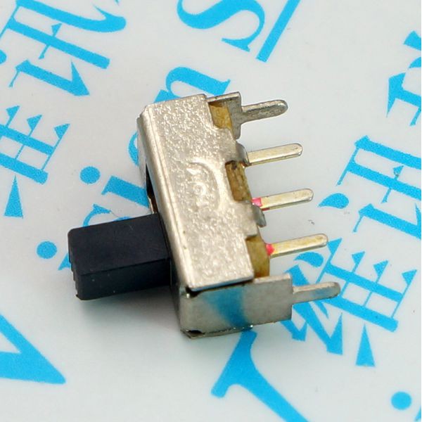 Công tắc gạt 3 chân SS12F44
