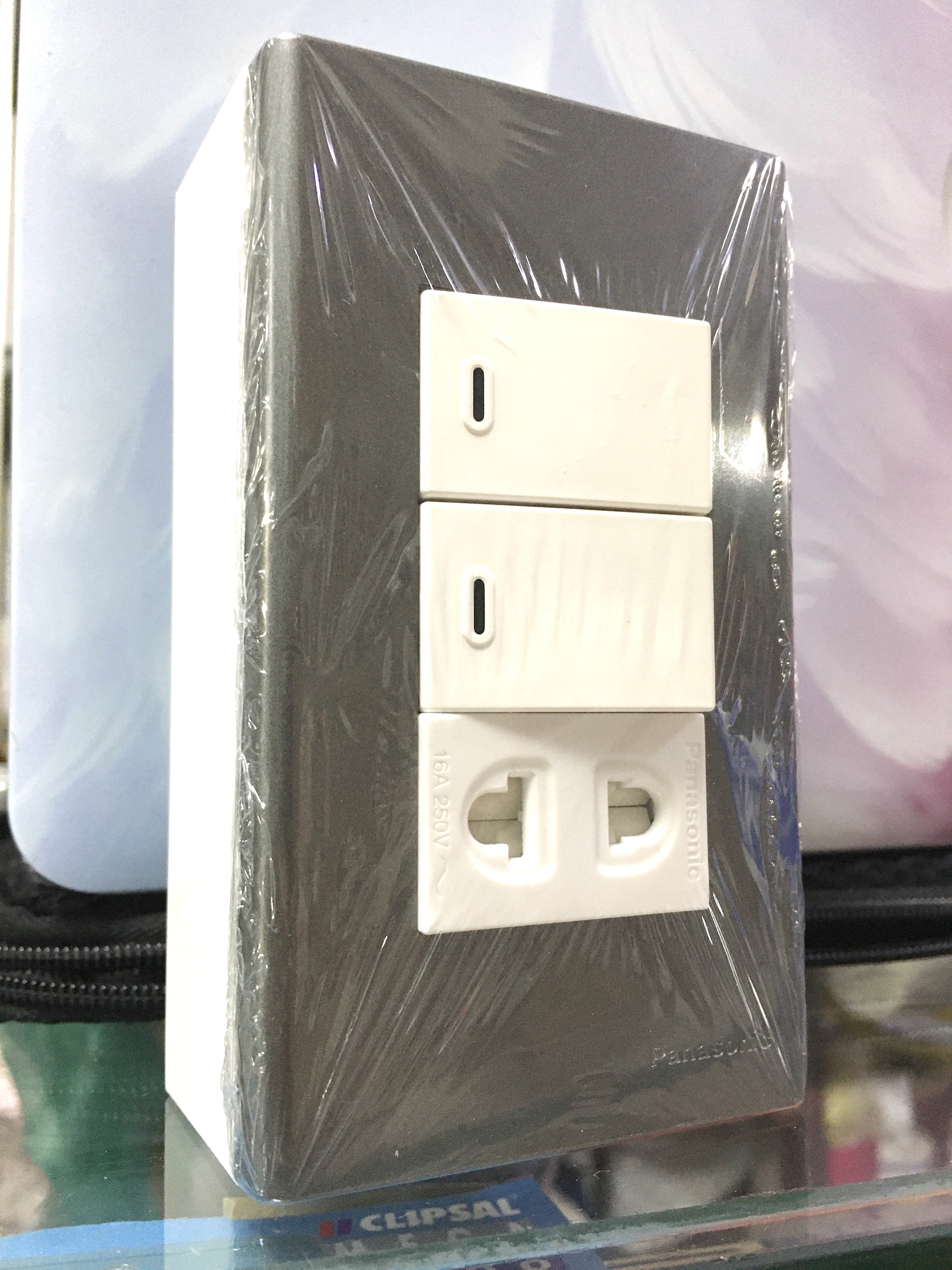 Công tắc, ổ cắm hạt to WIDE Panasonic