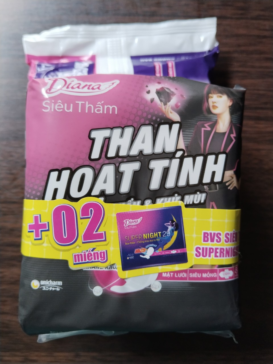 -combo 6 gói/3 gói mỏng cánh diana siêu thấm than hoạt tính gói 8 miếng tặng kèm 2 miếng đêm 29cm