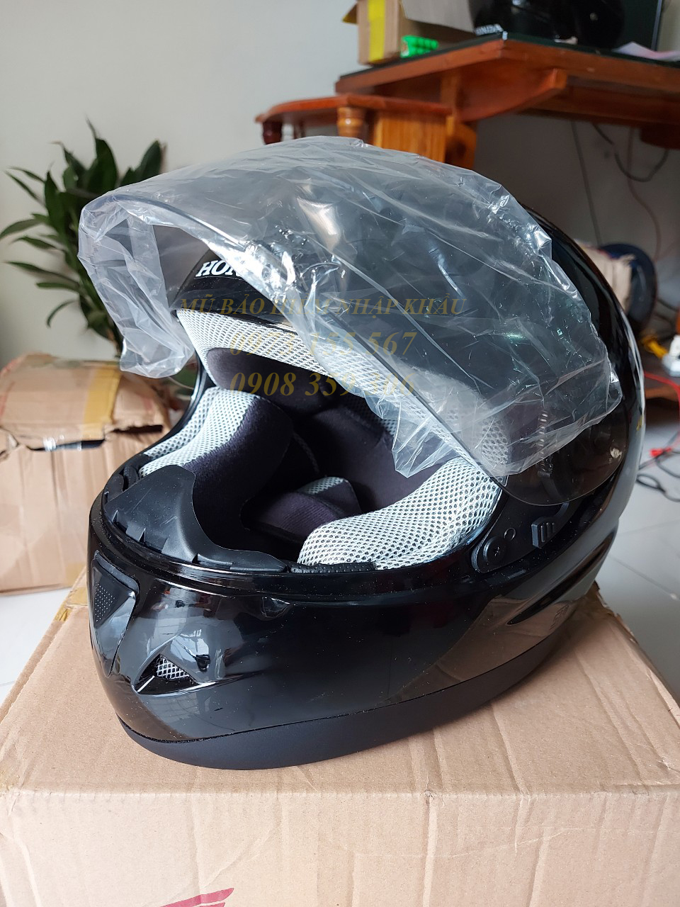 Mũ bảo hiểm HONDA Fullface trầy xước nhẹ