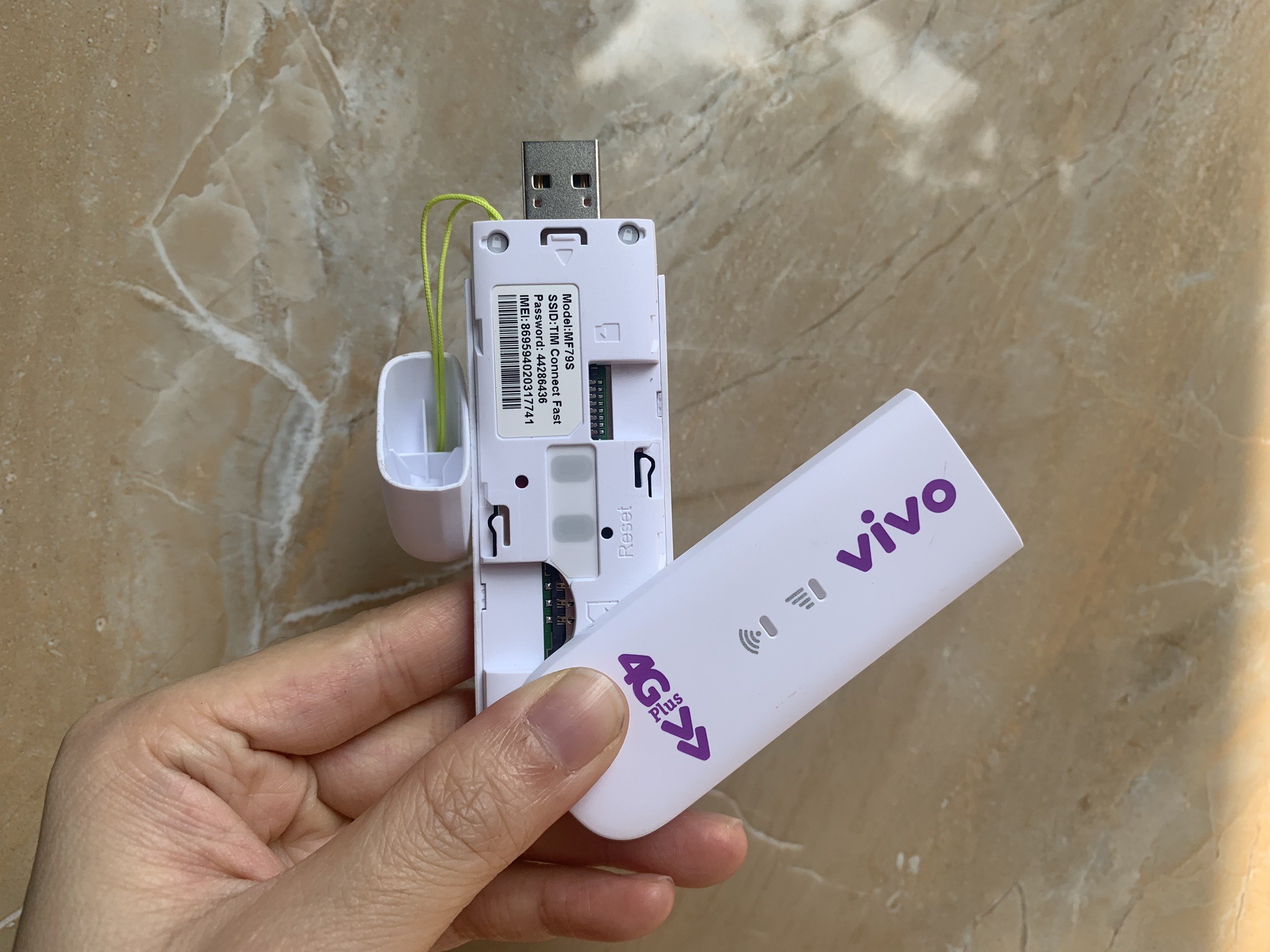 [HCM]USB Phát Wifi 4G ZTE MF79s 150MB Mobifone - TỐC ĐỘ CAO - KẾT NỐI NHIỀU THIẾT BỊ CÙNG LÚC