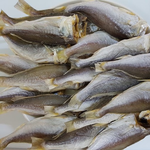 Khô đù xẻ Khô cá dù 1 nắng Cá lù đù khô Bán 500g khô cá lù đù cá đù lạt bao ngon. khô cá đù phơi sấy tự nhiên cam kết đảm bảo vệ sinh an toàn thực phẩm.