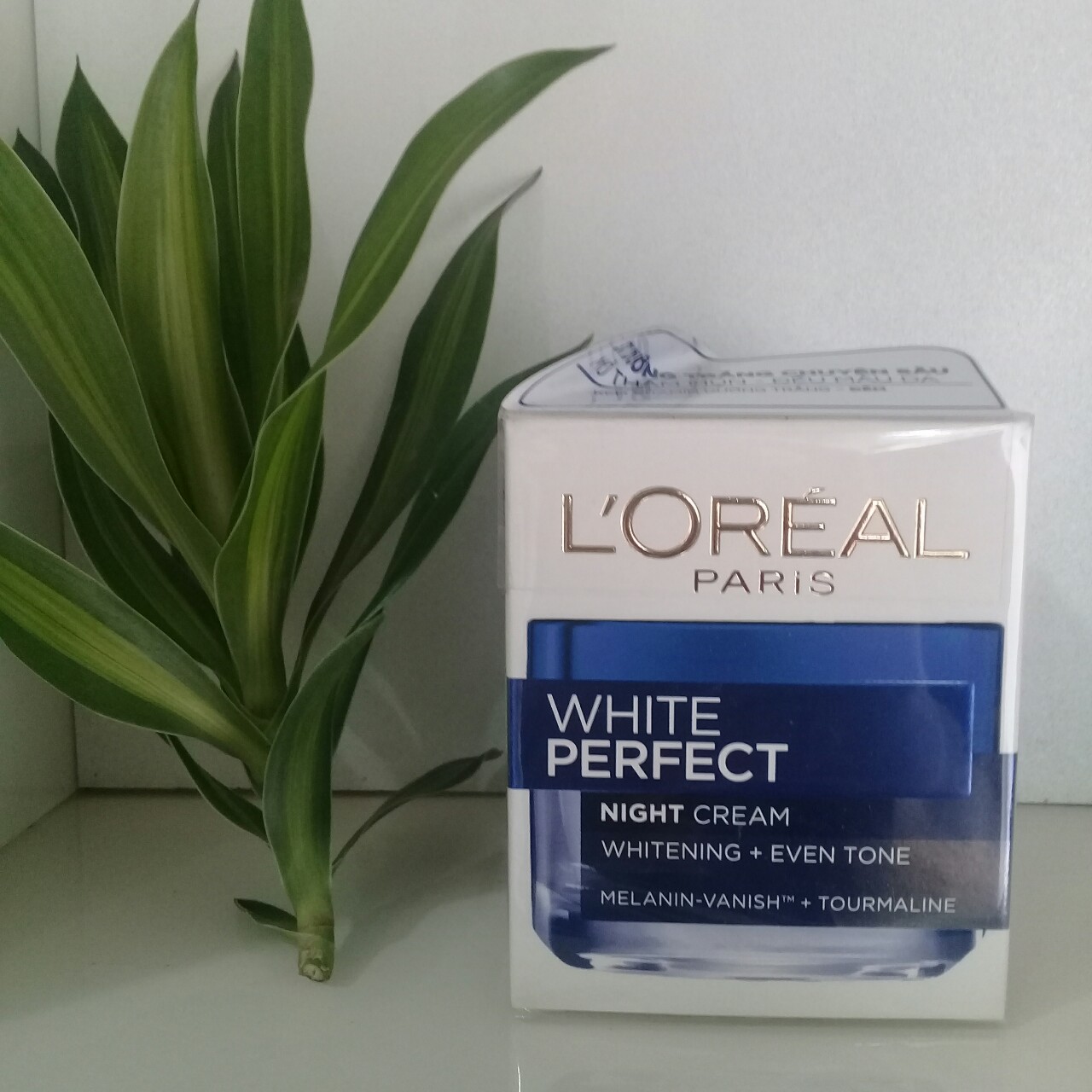 Kem dưỡng Trắng mượt Đều màu L’Oreal White Perfect 50ml