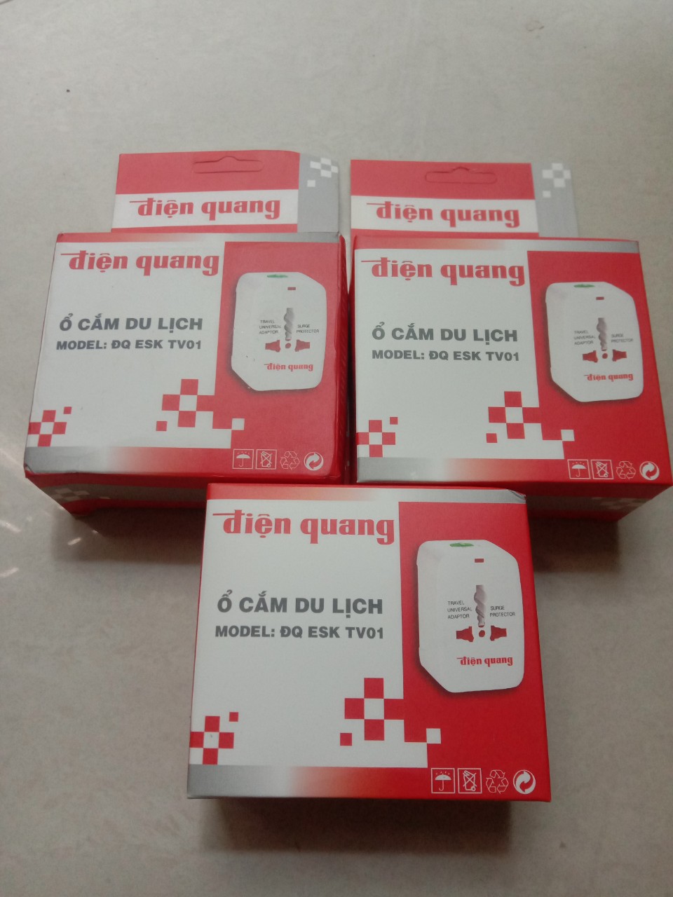 Ổ cắm du lịch điện quang