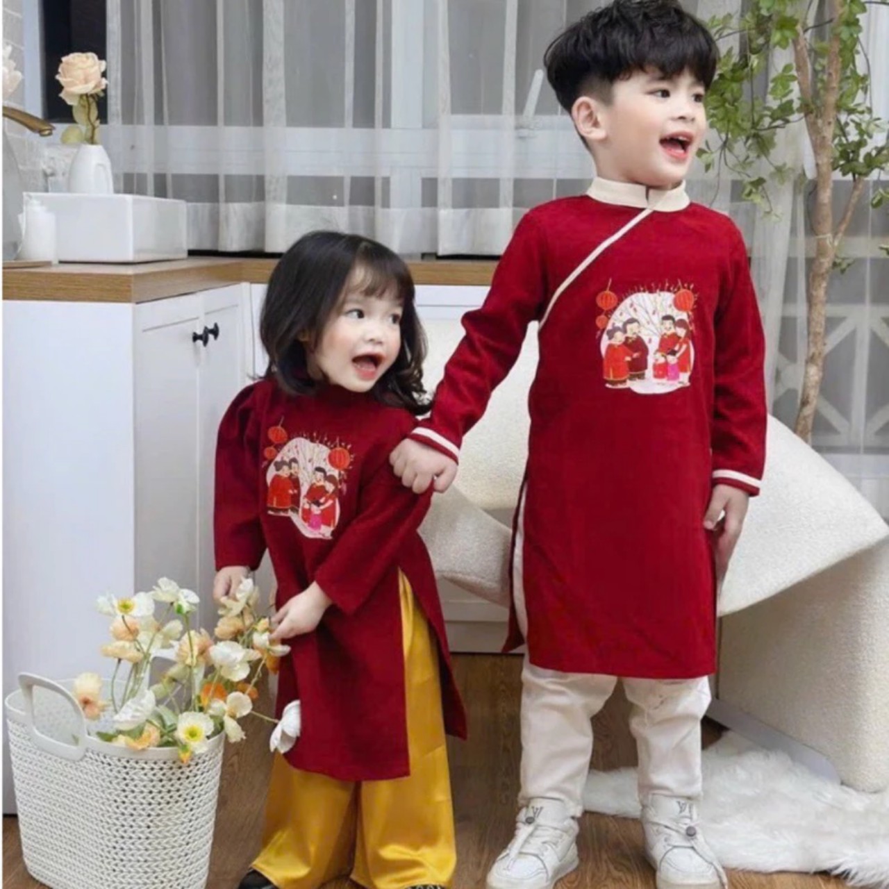 Áo dài cách tân cho bé trai bé gái sắc đỏ hoạ tiết gia đình, áo dài tết đôi cho bé trai bé gái size 10-30kg