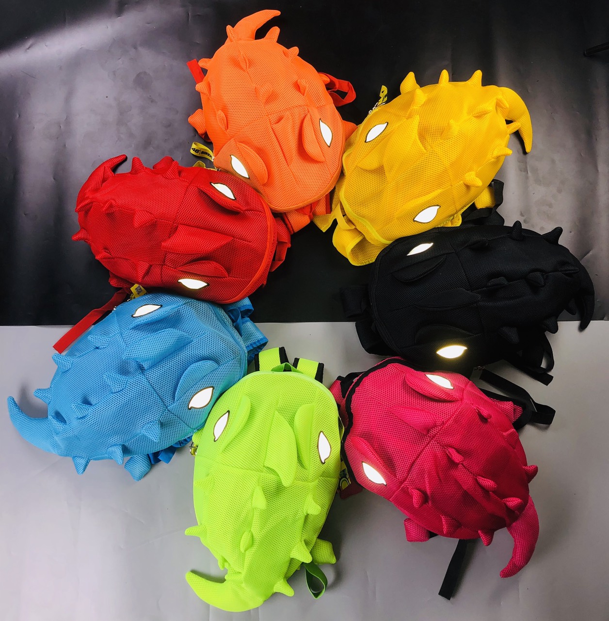 [GIÁ SỈ] Balo Khủng Long, balo tắc kè, balo phượt xe máy đựng nón bảo hiểm cỡ nhỏ siêu cute đủ màu vải LƯỚI (MẮT PHẢN QUANG SIÊU NGẦU)