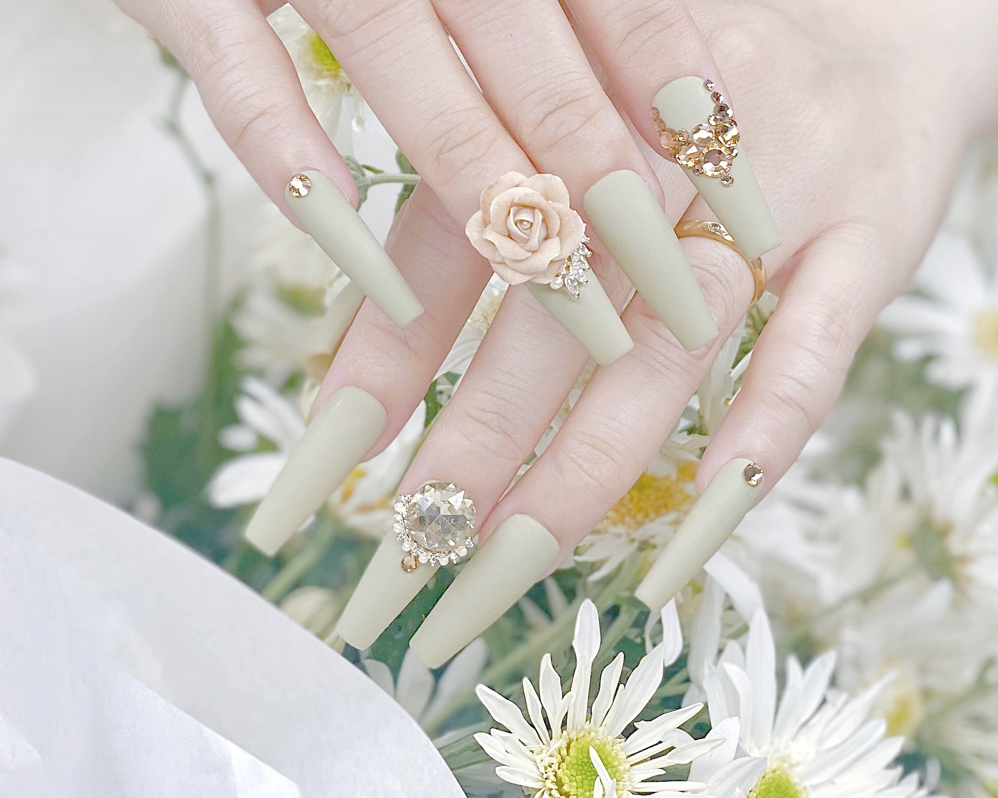 HOT TREND Nail Box Móng up Trà Xanh trang trí hoa hồng bột đính đá và phụ kiện