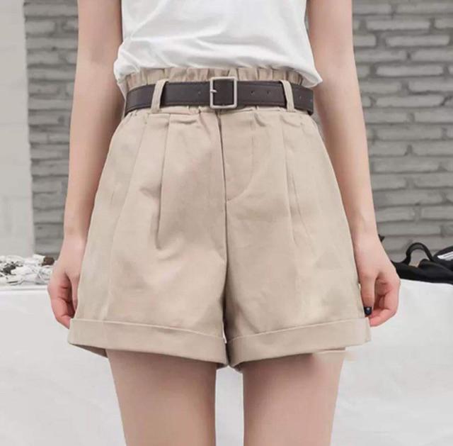 Quần short kaki đùi lửng kèm thắt lưng cá tính