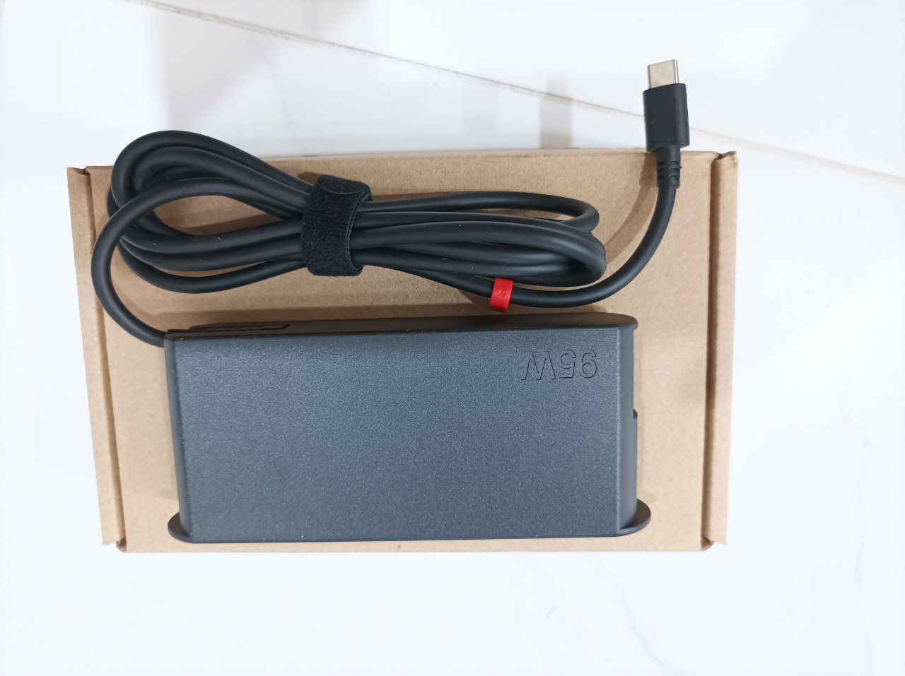 Sạc dành cho Adapter for Laptop Lenovo YOGA Slim 7 Pro 14ACH5