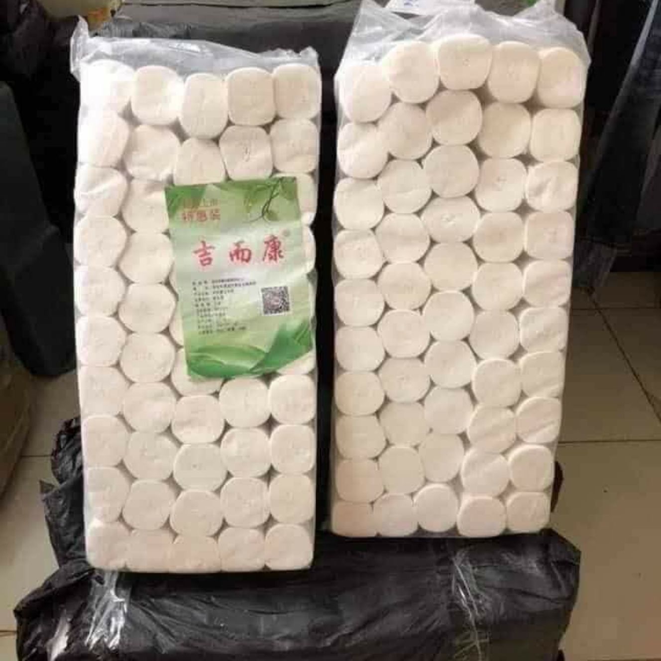1 bịch giấy vệ sinh