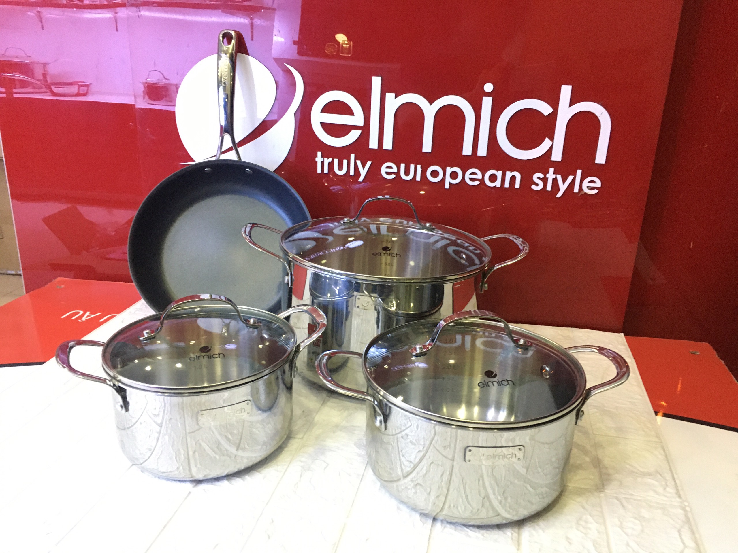 BỘ NỒI CHẢO INOX CAO CẤP 3 LỚP ĐÁY LIỀN TRI-MAX 4 CHIẾC SIZE 18CM, 20CM, 26CM VÀ CHẢO 26CM
