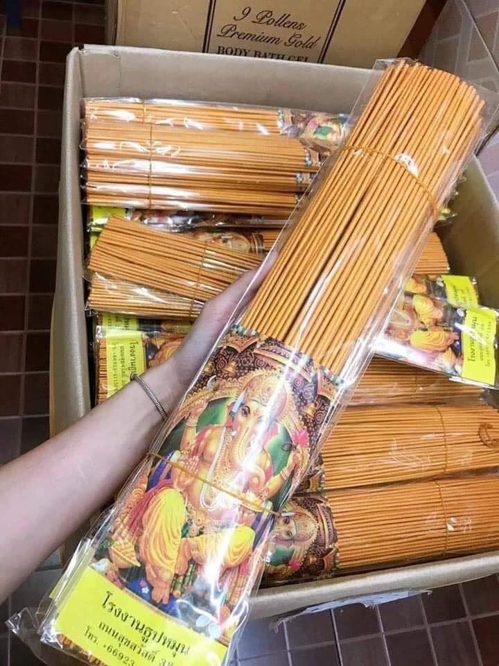 Nhang THẦN TÀI Thu Hút Tài Lộc (Bó 79 cây)