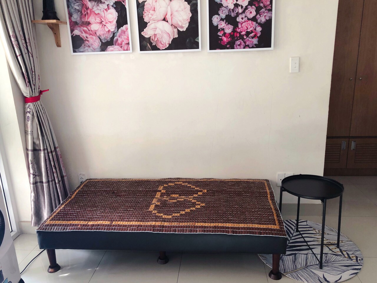 [HCM]Chiếu trúc lót ghế sofa gỗ ghế salon phòng khách 50cmx 1m2 đến 1m4
