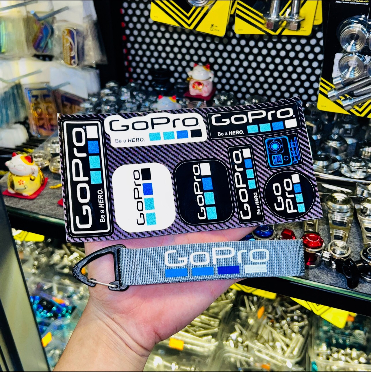Tem Logo Sticker GoPro Kèm Móc Khóa