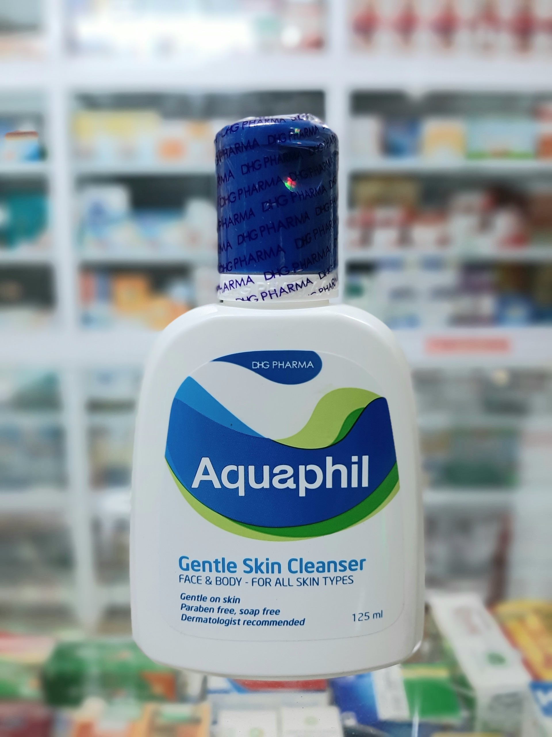 Sữa rửa mặt cho da nhạy cảm Aquaphil 125ml DHG Pharma - làm sạch làn da, giúp da mềm mại và giữ lại độ ẩm cần thiết, không gây kích ứng da - QT Thu Lan TL29