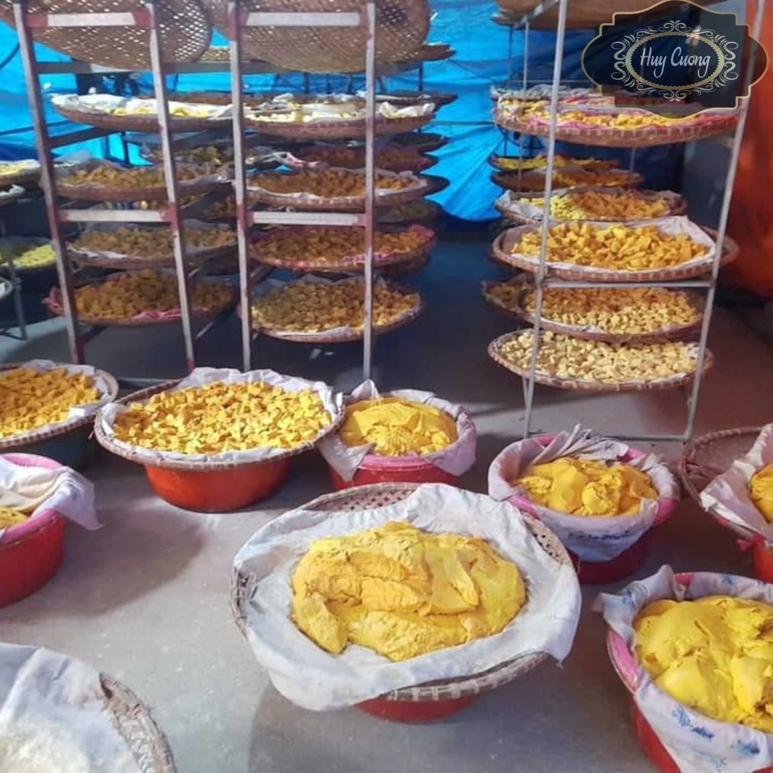 Tinh bột nghệ nguyên chất Tây Bắc xay lọc, tinh chế thủ công. Tinh bột nghệ vàng, đỏ nano dùng uống, trộn mật ong