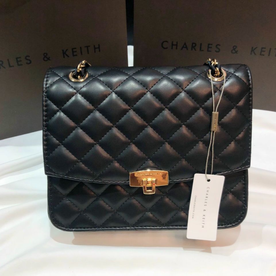 Túi Charles  Keith Micaela Tweed Quilted Chain Bag  Light Pink