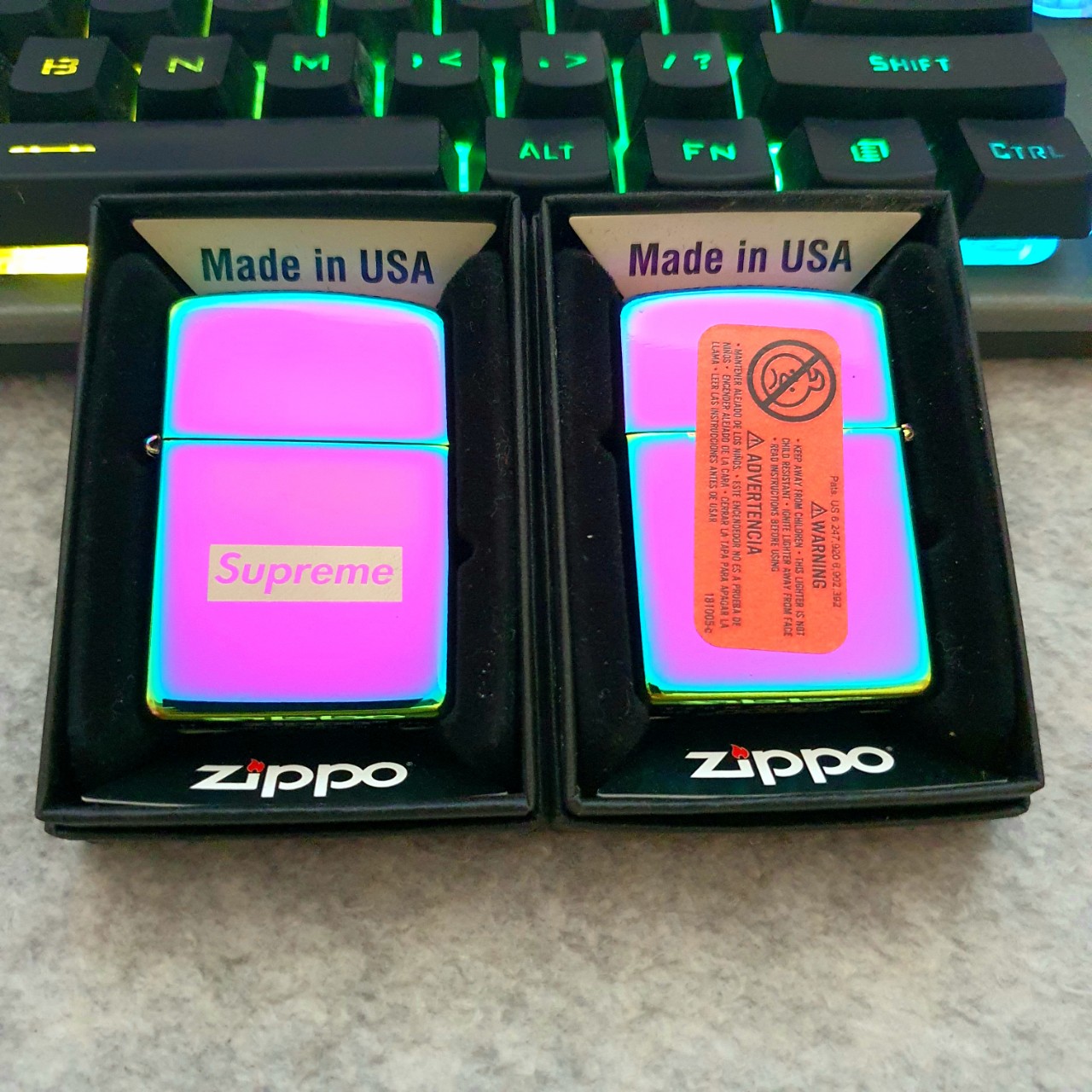 Bật Lửa Zippo Mạ Chrome Màu Titan Logo Supreme ( Tặng Kèm Combo Đá Bấc Xịn) ( Không Xăng)