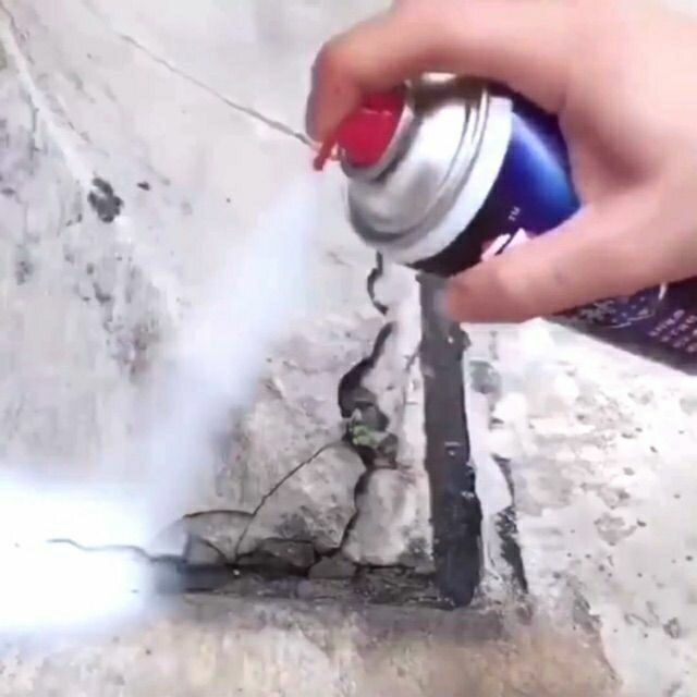 BÌNH XỊT CHỐNG DỘT - CHỐNG THẤM MÀNG CAO SU  Waterproof Spray Polyurethane BẢO VỆ SỰ TOÀN VẸN CHO NGÔI NHÀ CỦA BẠN