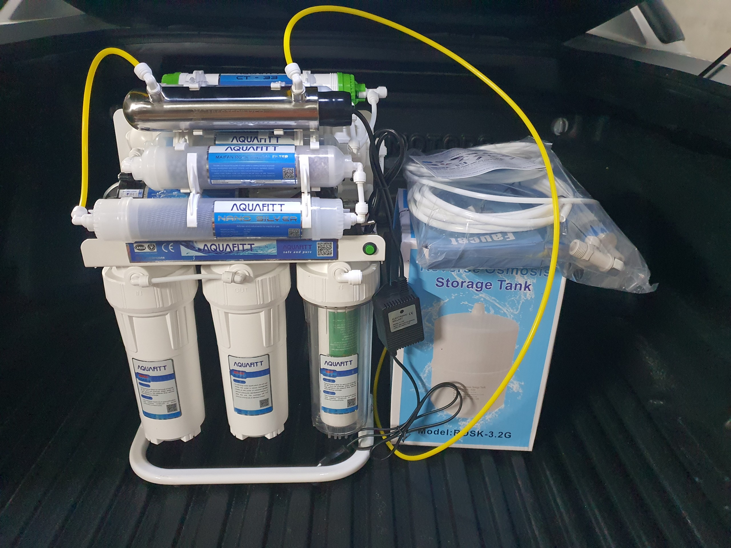 Máy Lọc Nước để gầm bếp Aqua 10 Cấp Lọc Đèn UV (như hình)