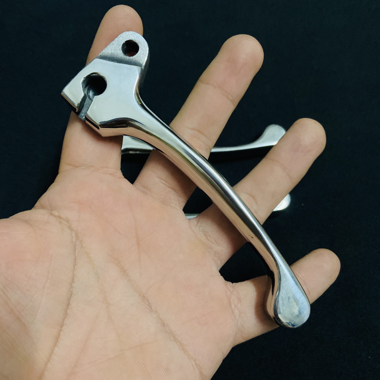 [HCM]TAY THẮNG ĐÙM INOX 304 TRANG TRÍ CHO XE DREAM CAO CẤP SIÊU SÁNG